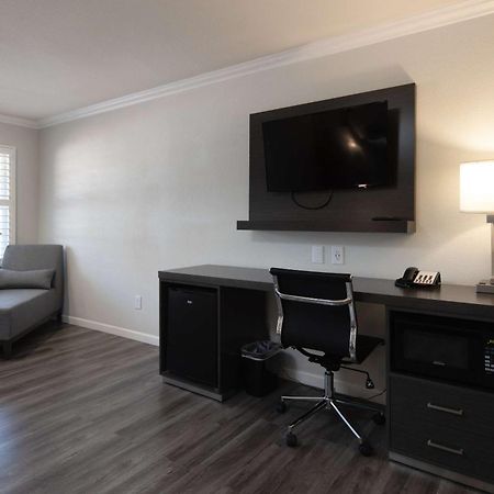 Rodeway Inn Milpitas Near Great Mall ภายนอก รูปภาพ
