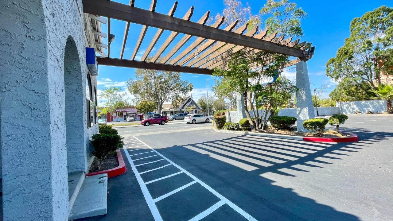 Rodeway Inn Milpitas Near Great Mall ภายนอก รูปภาพ
